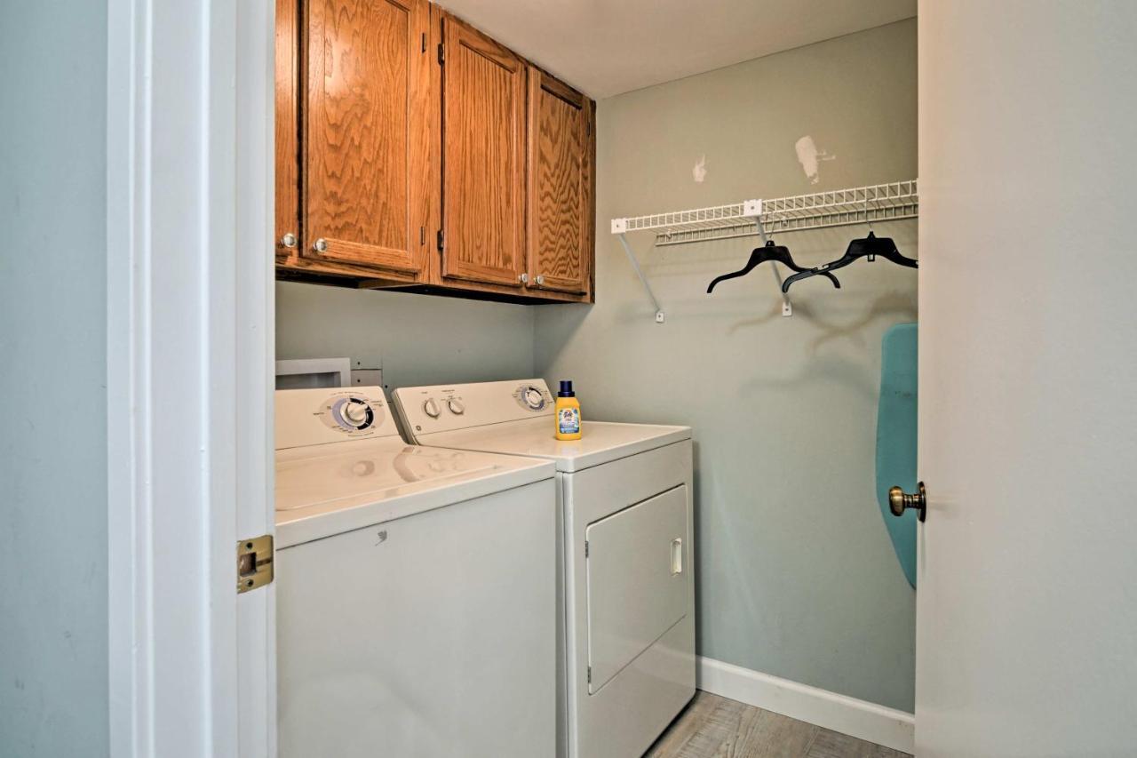 Updated Hilton Head Condo Balcony, Walk To Beach Хилтън Хед Айлънд Екстериор снимка