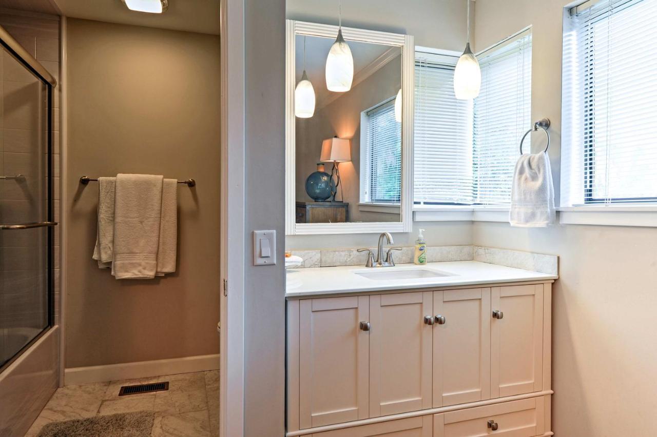 Updated Hilton Head Condo Balcony, Walk To Beach Хилтън Хед Айлънд Екстериор снимка