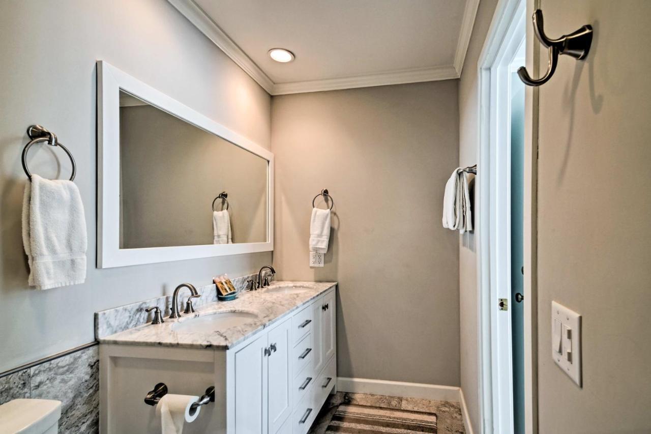 Updated Hilton Head Condo Balcony, Walk To Beach Хилтън Хед Айлънд Екстериор снимка